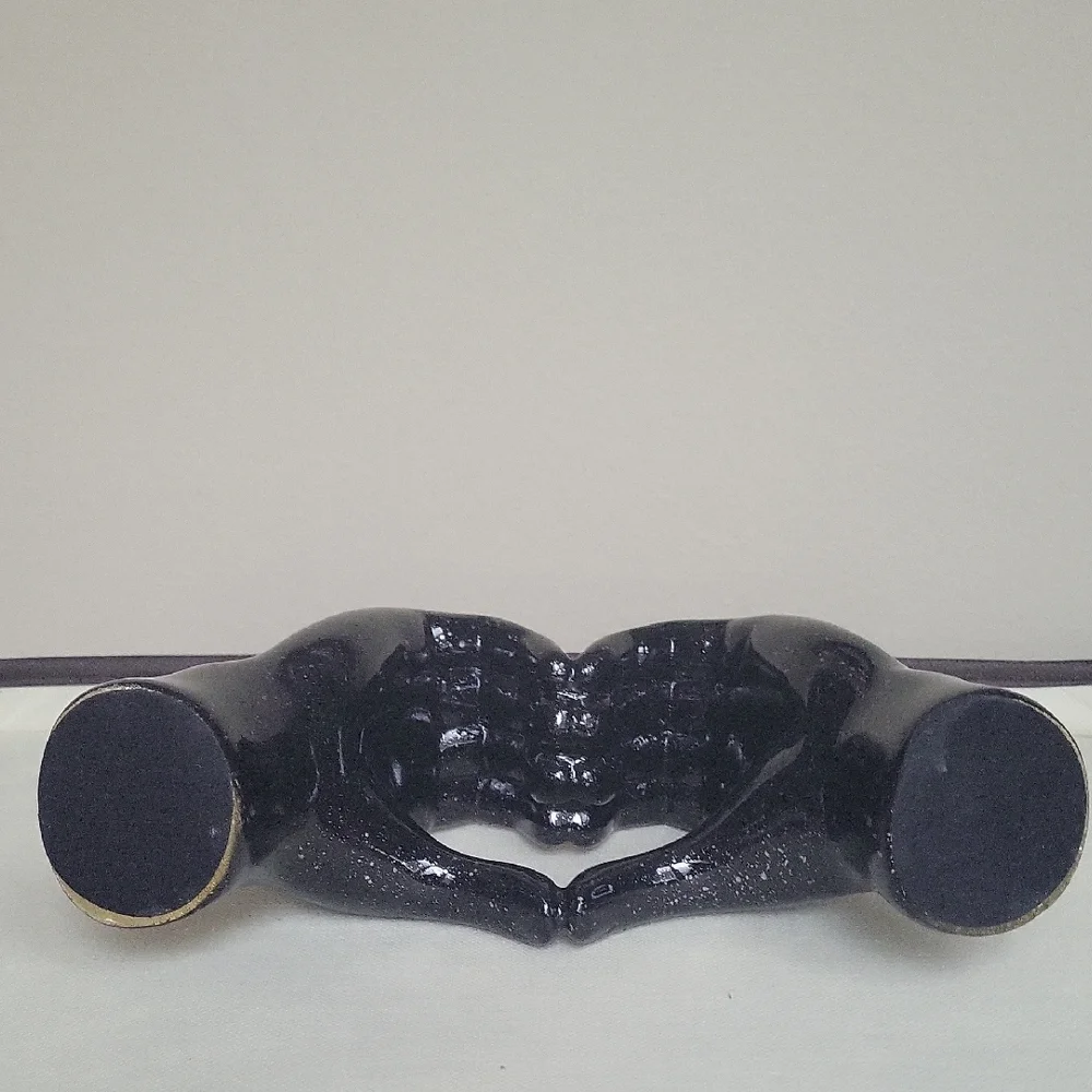 Black Marbled Resin Heart Hands Sculpture - Picture 5 of 5